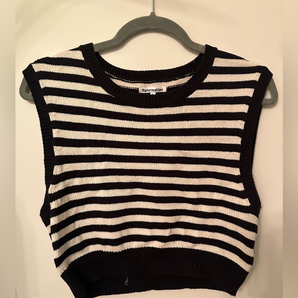 Reformation cropped sweater tank